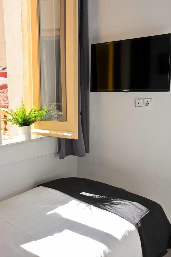 Hostal Guestped Мадрид Экстерьер фото
